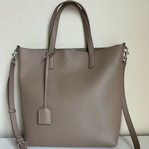 SAINT LAURENT LEATHER TAUPE NORTH/SOUTH SHOPPING TOY SHOULDER BAG